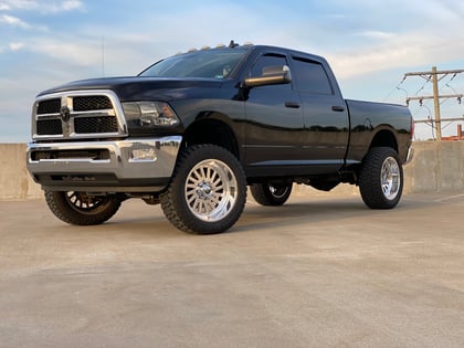 2.5 inch Lifted 2016 Ram 2500 4WD