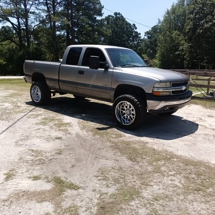 6 Inch Lifted 2000 Chevy Silverado 1500 2WD