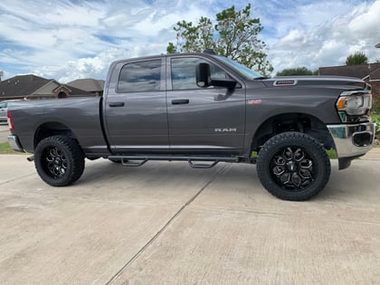 2 inch Lifted 2021 Ram 2500 4WD