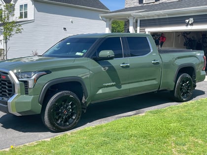 1.75 inch Lifted 2022 Toyota Tundra 4WD