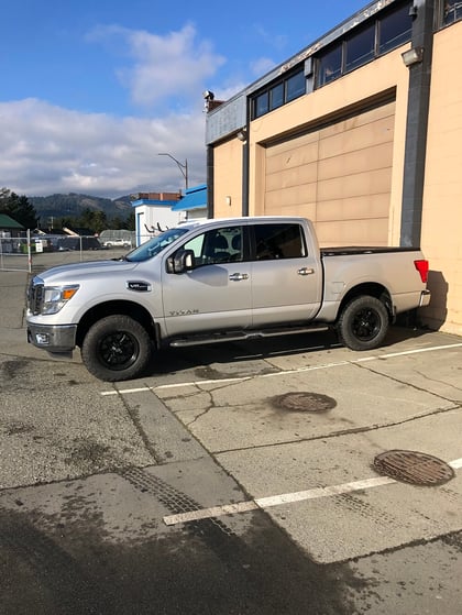 3 Inch Lifted 2017 Nissan Titan 4WD