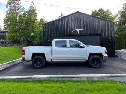 2.5 inch Lifted 2018 Chevy Silverado 1500 4WD