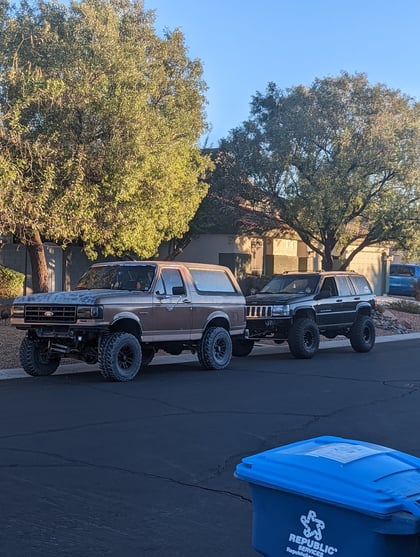 4 Inch Lifted 1998 Jeep Grand Cherokee 4WD