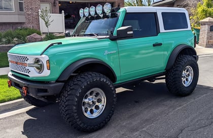 2.5 inch Lifted 2021 Ford Bronco 4WD