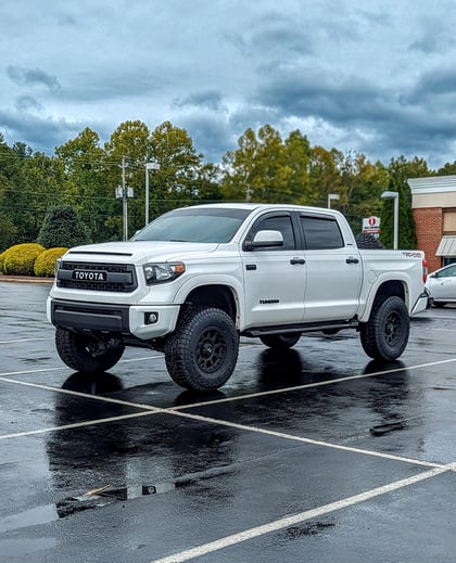 6 Inch Lifted 2014 Toyota Tundra 4WD