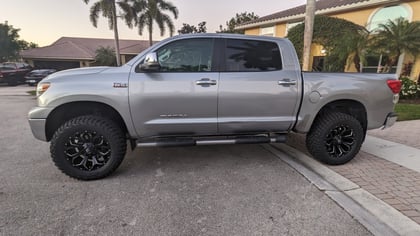 4.5 Inch Lifted 2011 Toyota Tundra 4WD