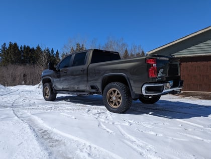 2 inch Lifted 2022 Chevy Silverado 2500 HD 4WD