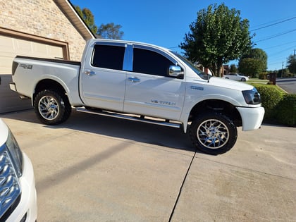 3 Inch Lifted 2011 Nissan TITAN 4WD