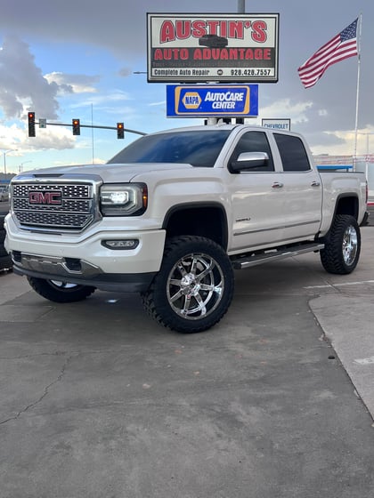 7 Inch Lifted 2017 GMC Sierra 1500 4WD