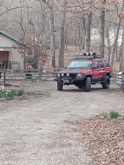 2.5 inch Lifted 1995 Jeep Cherokee XJ 4WD