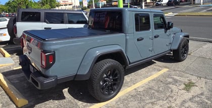 2024 Jeep Gladiator