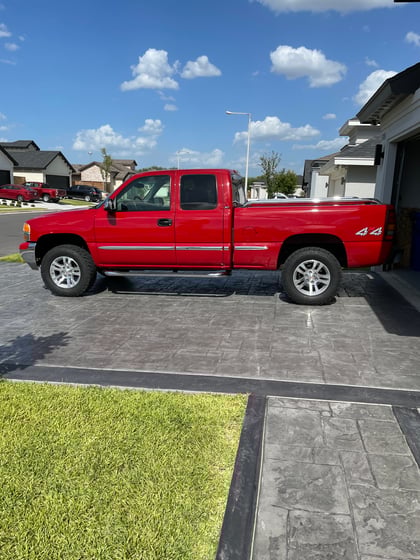 1.5 inch Lifted 2001 GMC Sierra 1500 4WD