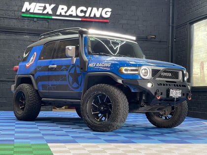 2 inch Lifted 2008 Toyota FJ Cruiser 4WD