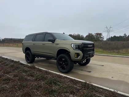 6 Inch Lifted 2024 GMC Yukon XL 4WD