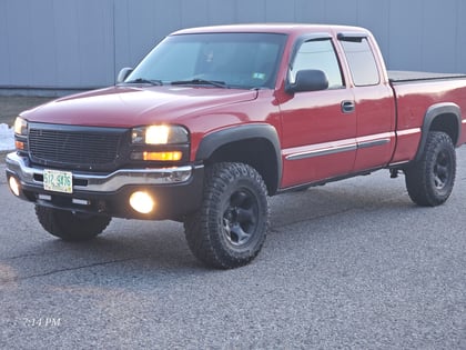 2 inch Lifted 2003 GMC Sierra 1500 4WD