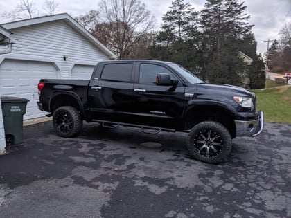 6 Inch Lifted 2008 Toyota Tundra 4WD