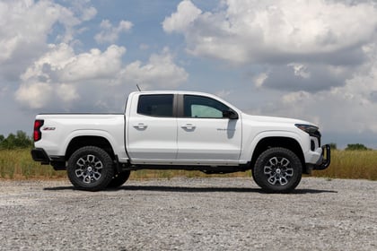 2 Inch Lifted 2023 Chevy Colorado