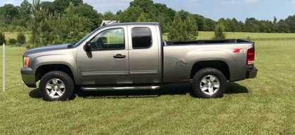 2 inch Lifted 2009 GMC Sierra 1500 4WD