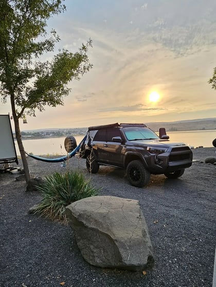 4 Inch Lifted 2017 Toyota 4Runner 4WD