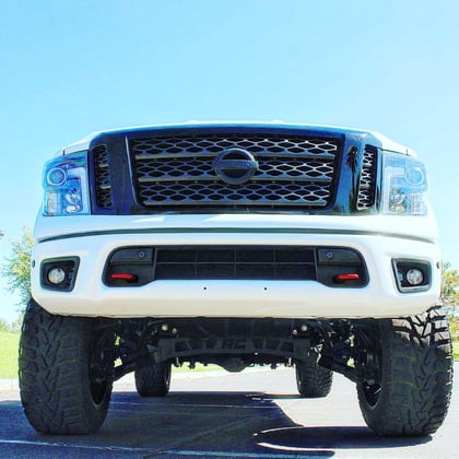 7.5 Inch Lifted 2019 Nissan Titan 4WD