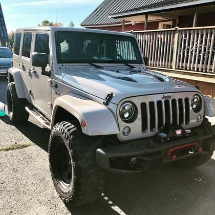 2.5 inch Lifted 2016 Jeep Wrangler Unlimited 75th Anniversary 4WD