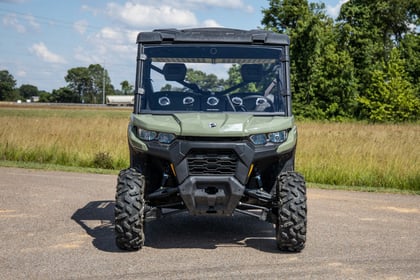 2018  Can-Am Defender