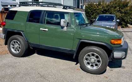 3 Inch Lifted 2011 Toyota FJ Cruiser 4WD