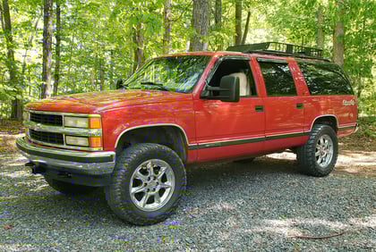 3 Inch Lifted 1998 Chevy C1500/K1500 Suburban 4WD