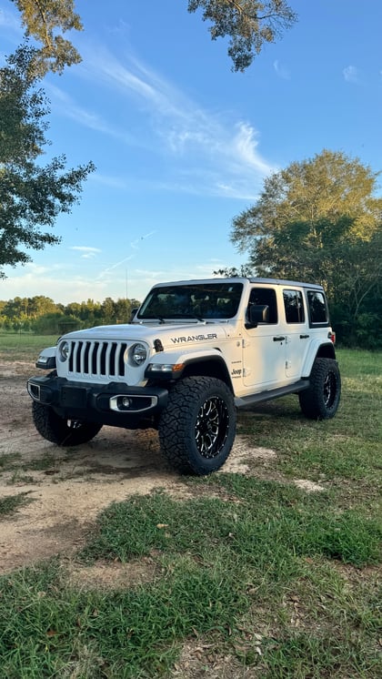 2.5 inch Lifted 2018 Jeep Wrangler Unlimited Sahara 4WD