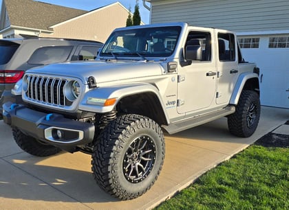 3.5 Inch Lifted 2024 Jeep Wrangler Unlimited Sahara 4xe 4WD
