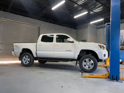 3.5 Inch Lifted 2015 Toyota Tacoma 4WD