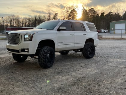 6 Inch Lifted 2015 GMC Yukon 4WD