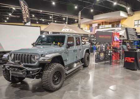 built-to-show-ready-to-roll-rough-country-at-jeep-branson-image