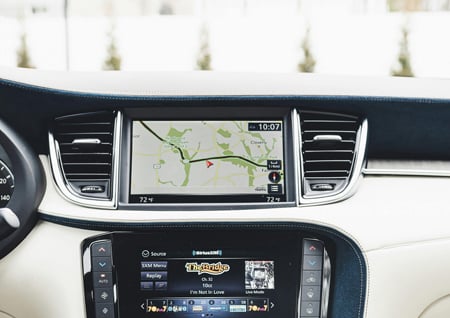 tech-on-the-trails-why-smart-off-road-navigation-systems-are-a-game-changer-image