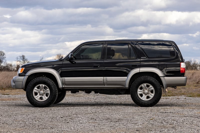 thumbnail image 2 of BFO 3" Front Lift Kit With Struts For Toyota 4Runner 4WD 1996-2002 (Includes Shocks & Hardware) 2 of 4