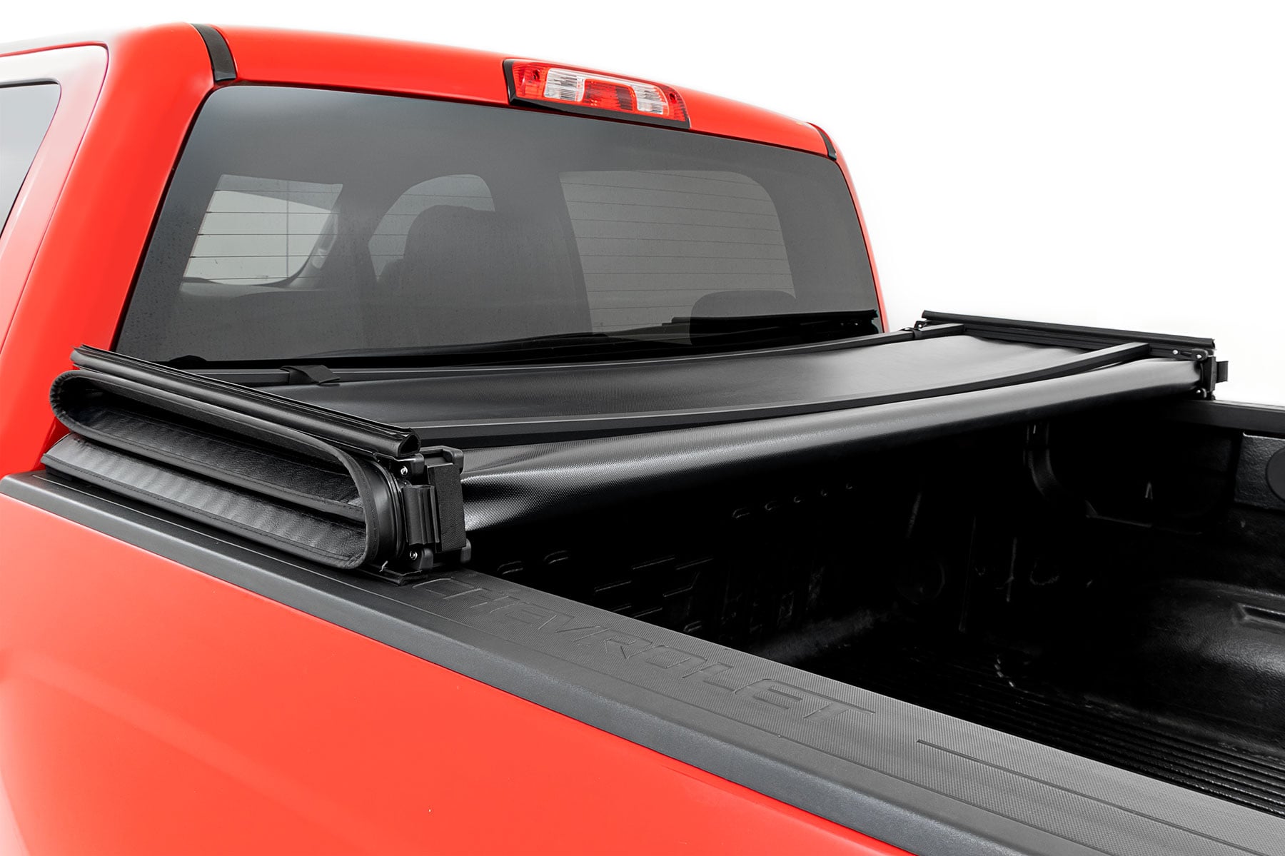 Soft Tri-Fold Bed Cover | 5'9" Bed | Chevy/GMC 1500 (14-18 & Classic) view 5