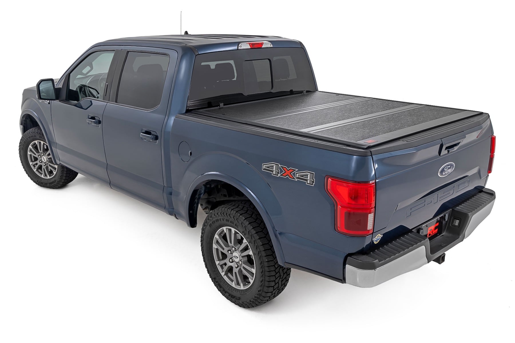 Hard Low Profile Bed Cover | 5'7" Bed | Ford F-150 (15-20)/Raptor (17-20) — view 2
