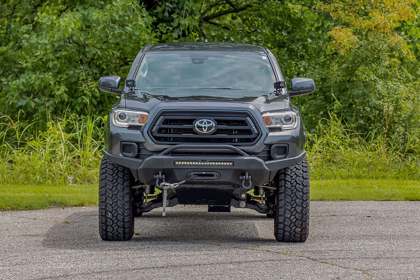 Front Bumper | High Clearance | 12000-Lb Pro Series Winch | Synthetic Rope Toyota Tacoma 4WD (16-23) — view 6