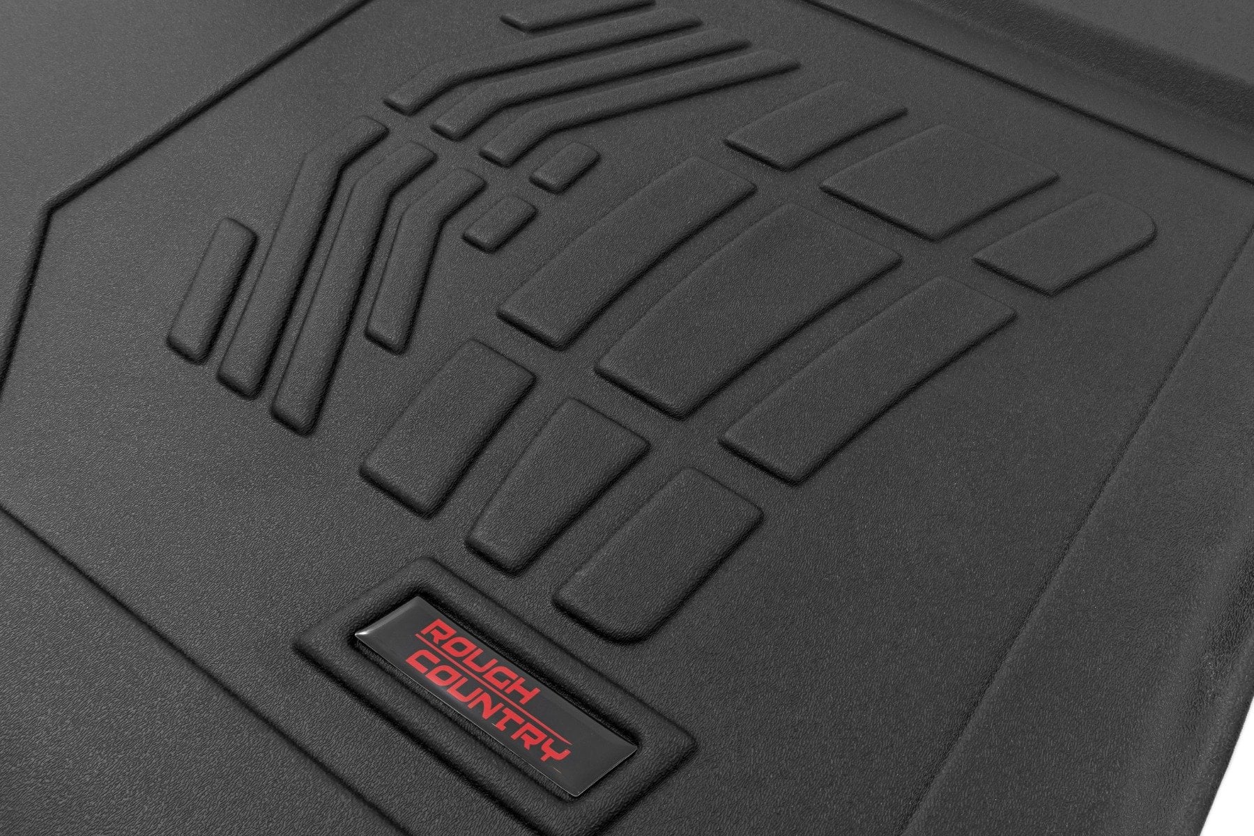 Sure-Fit Floor Mats | Front Over Hump | Crew | Chevy/GMC 1500/2500HD/3500HD (19-26) — view 2