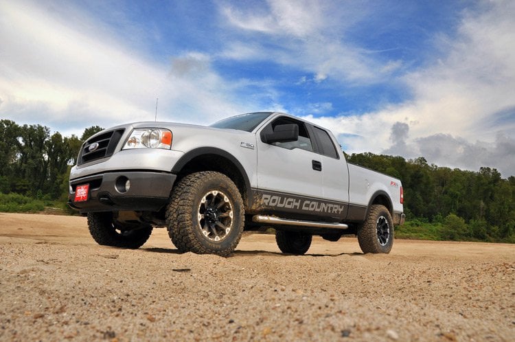 2.5 Inch Lift Kit | N3 Struts/N3 | Ford F-150 2WD (2004-2008) — view 3