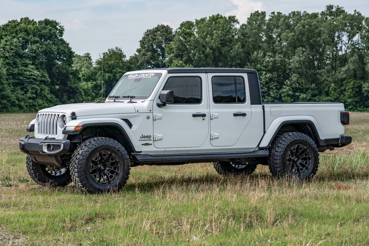 2.5 Inch Leveling Kits | Springs | M1 | Jeep Gladiator JT 4WD (2020-2023) — view 4