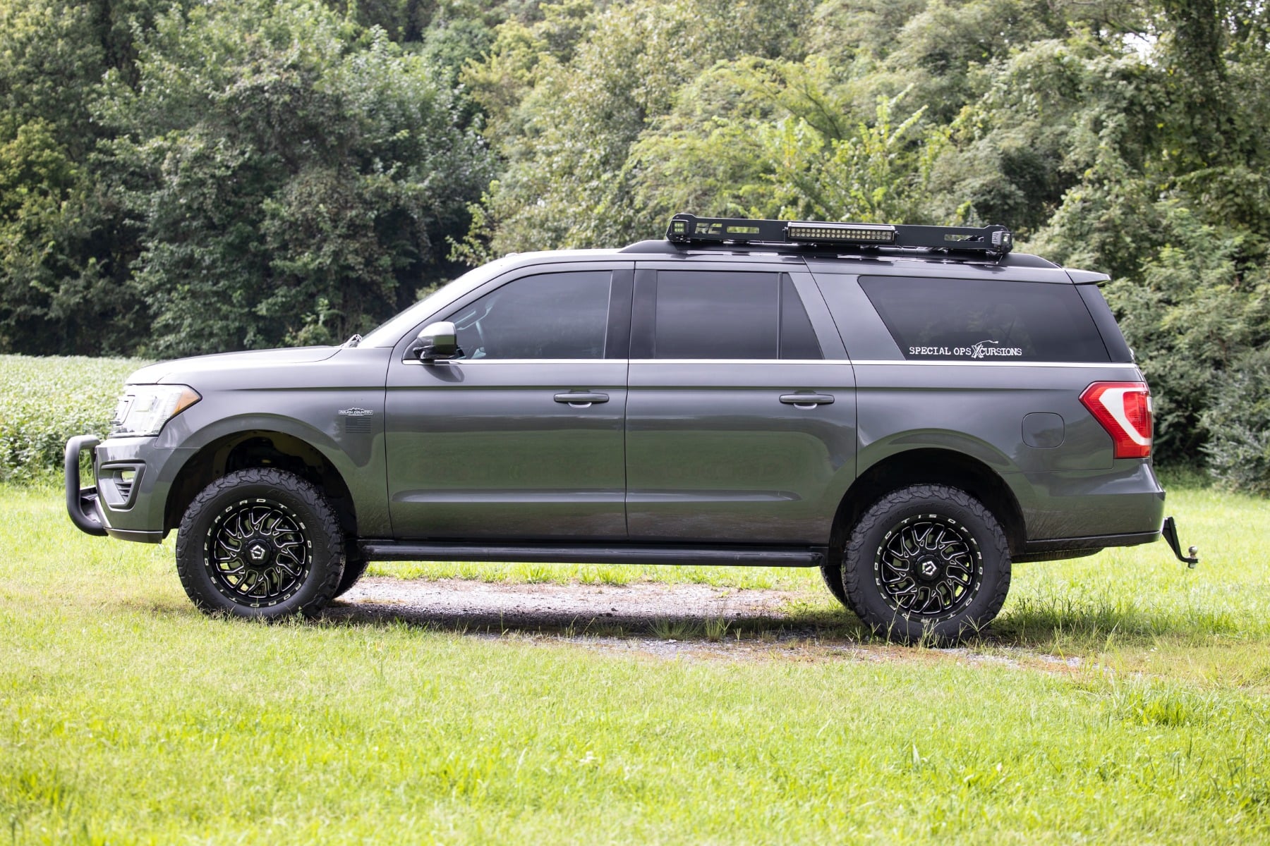 3 Inch Lift Kit | UCA | M1 Struts | Ford Expedition 4WD (2018-2024) — view 3