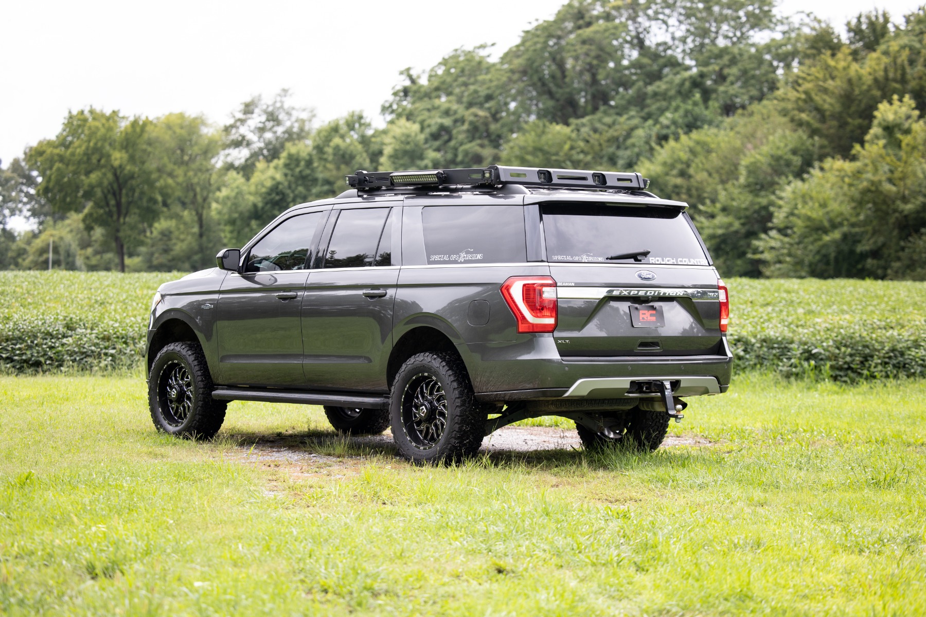 3 Inch Lift Kit | UCA | M1 Struts | Ford Expedition 4WD (2018-2024) — view 5