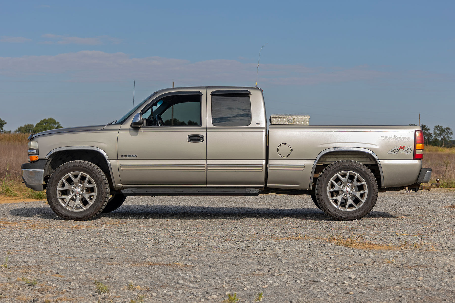 HD2 Aluminum Running Boards | Ext Cab | Chevy/GMC 1500/2500HD (99-06 & Classic) — view 6