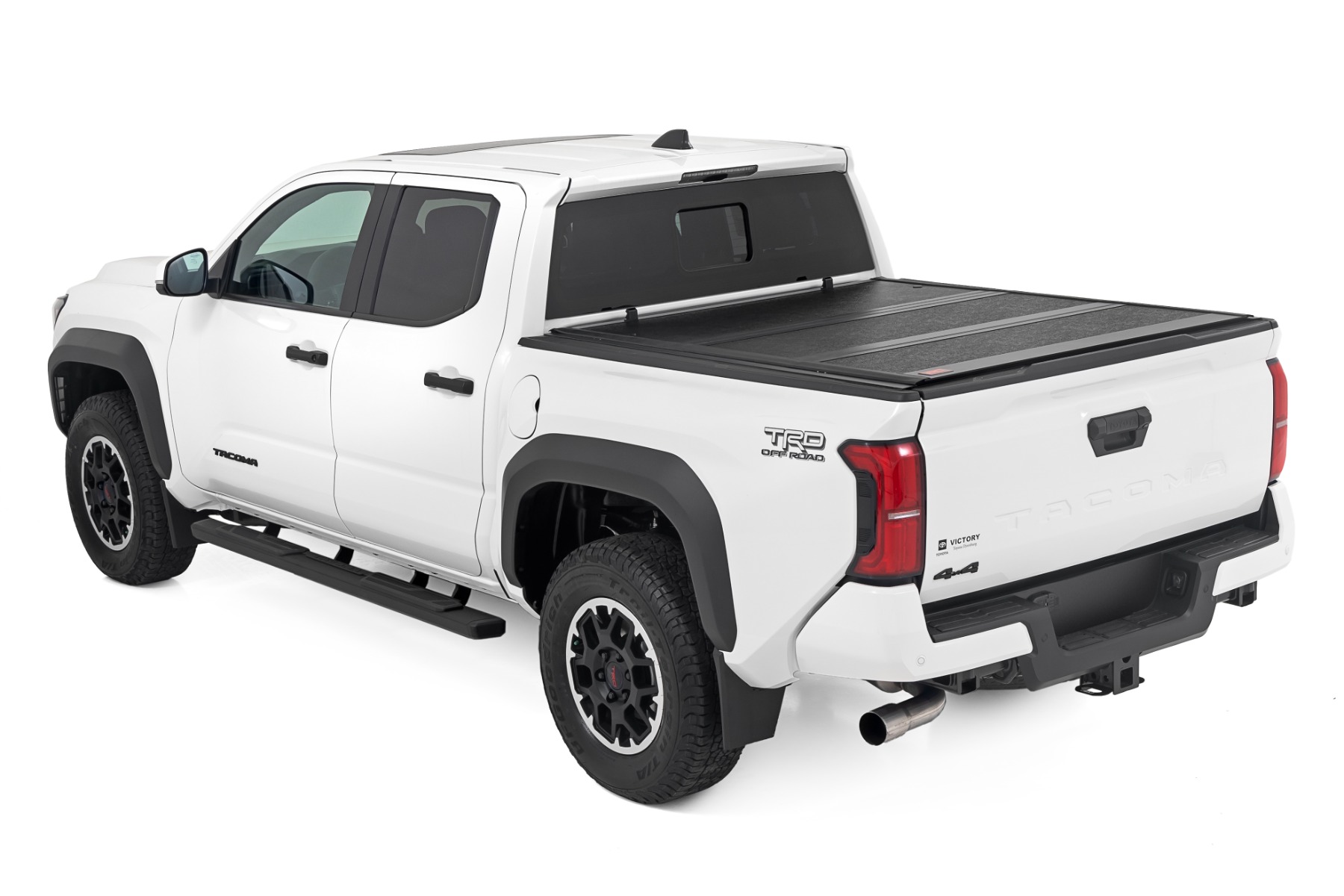 Hard Low Profile Bed Cover | 5' Bed | Toyota Tacoma 2WD/4WD (2024-2026) — view 3
