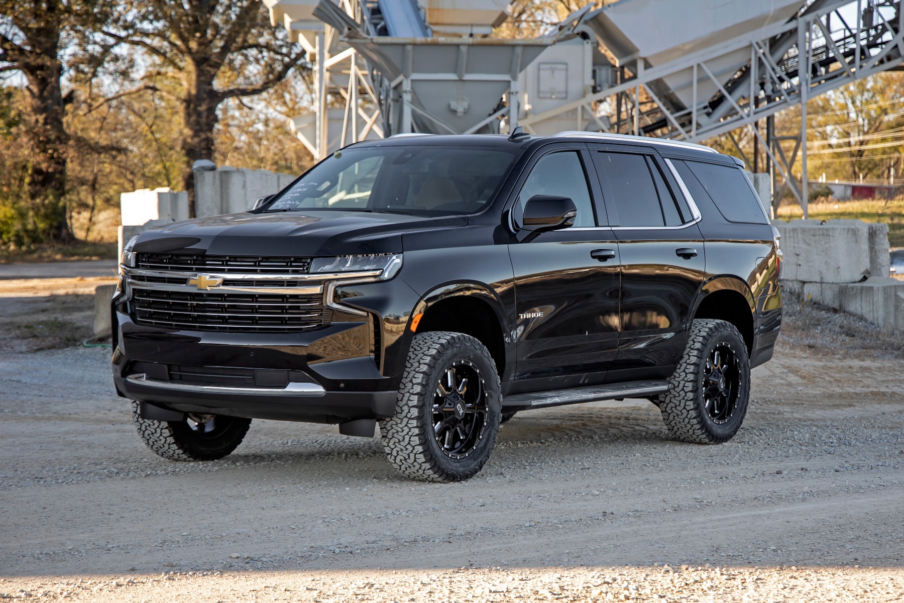 3.5 Inch Lift Kit | M1 Struts | Chevy/GMC SUV 1500 4WD (2021-2026) — view 5