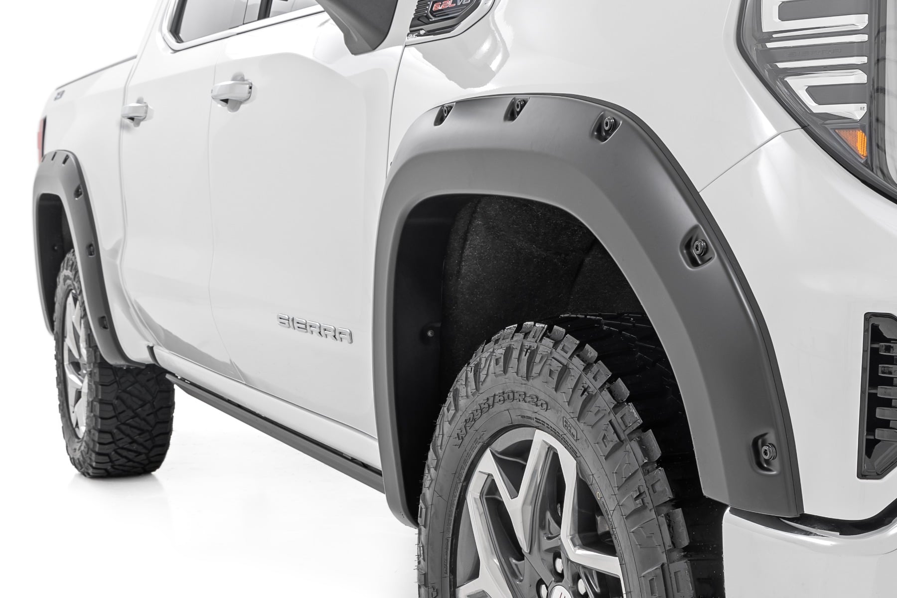 Pocket Fender Flares | GNK Brownstone | GMC Sierra 1500 2WD/4WD (2019-2026) view 2