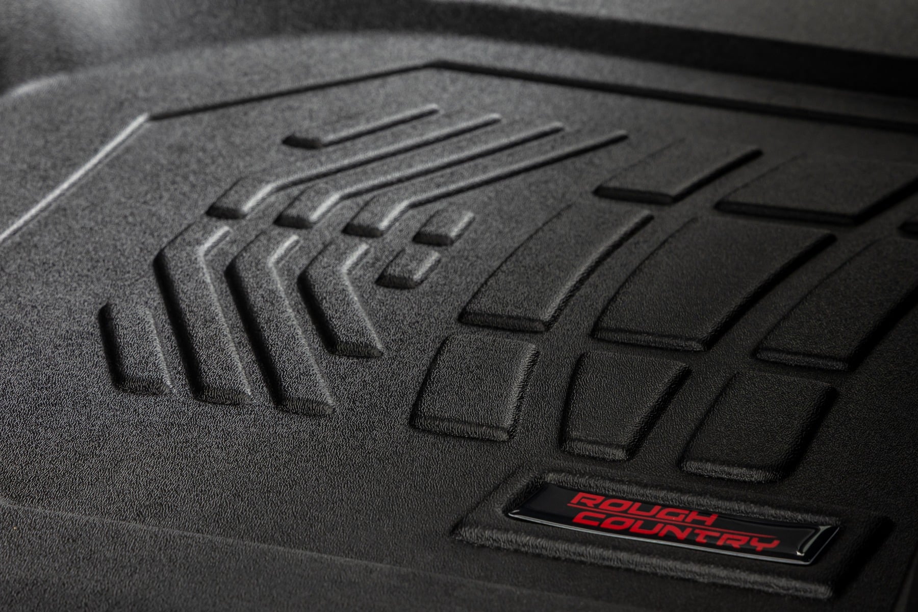 Floor Mats | FR Bucket | Crew | Chevy/GMC 1500/2500HD/3500HD (19-26) — view 3