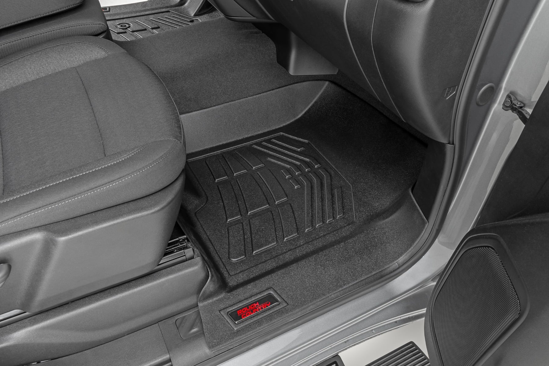 Floor Mats | FR Bucket | Crew | Chevy/GMC 1500/2500HD/3500HD (19-26) — view 5