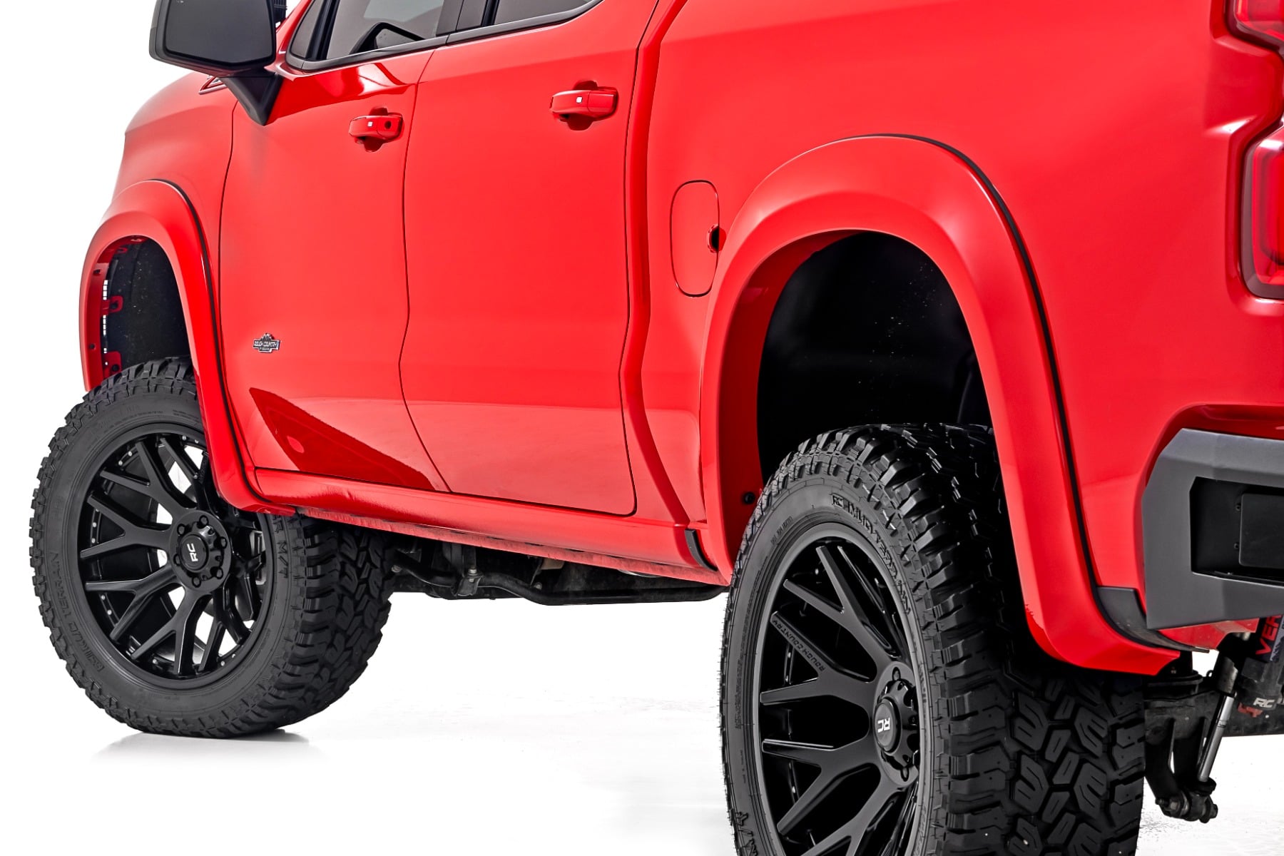 Sport Fender Flares | G9K Satin Steel | Chevy Silverado 1500 2WD/4WD (19-26) — view 2